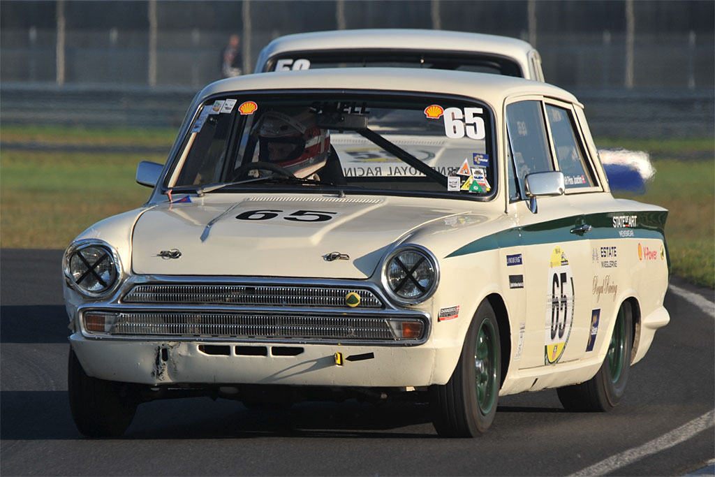 HKH Prins Joachim vandt søndag sin fjerde titel indenfor historisk motorsport, da han blev mester i 1965-klassen
(Foto: Morten Alstrup)